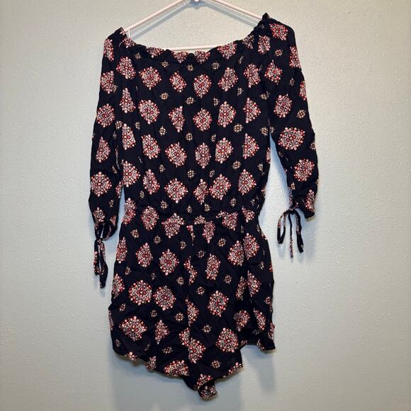 Women's Braeve Navy Red Patterned Off Shoulder Romper Size S - Picture 10 of 10